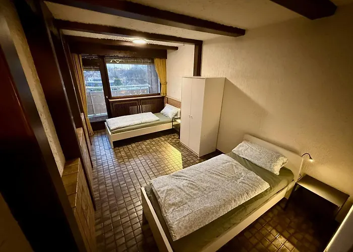 Geraeumiges Monteurapartment Rheinpreussenstrasse 30 *